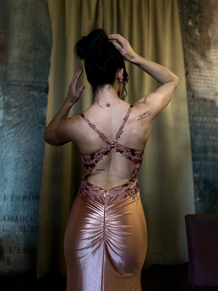 Vestiti lunghi di raso online